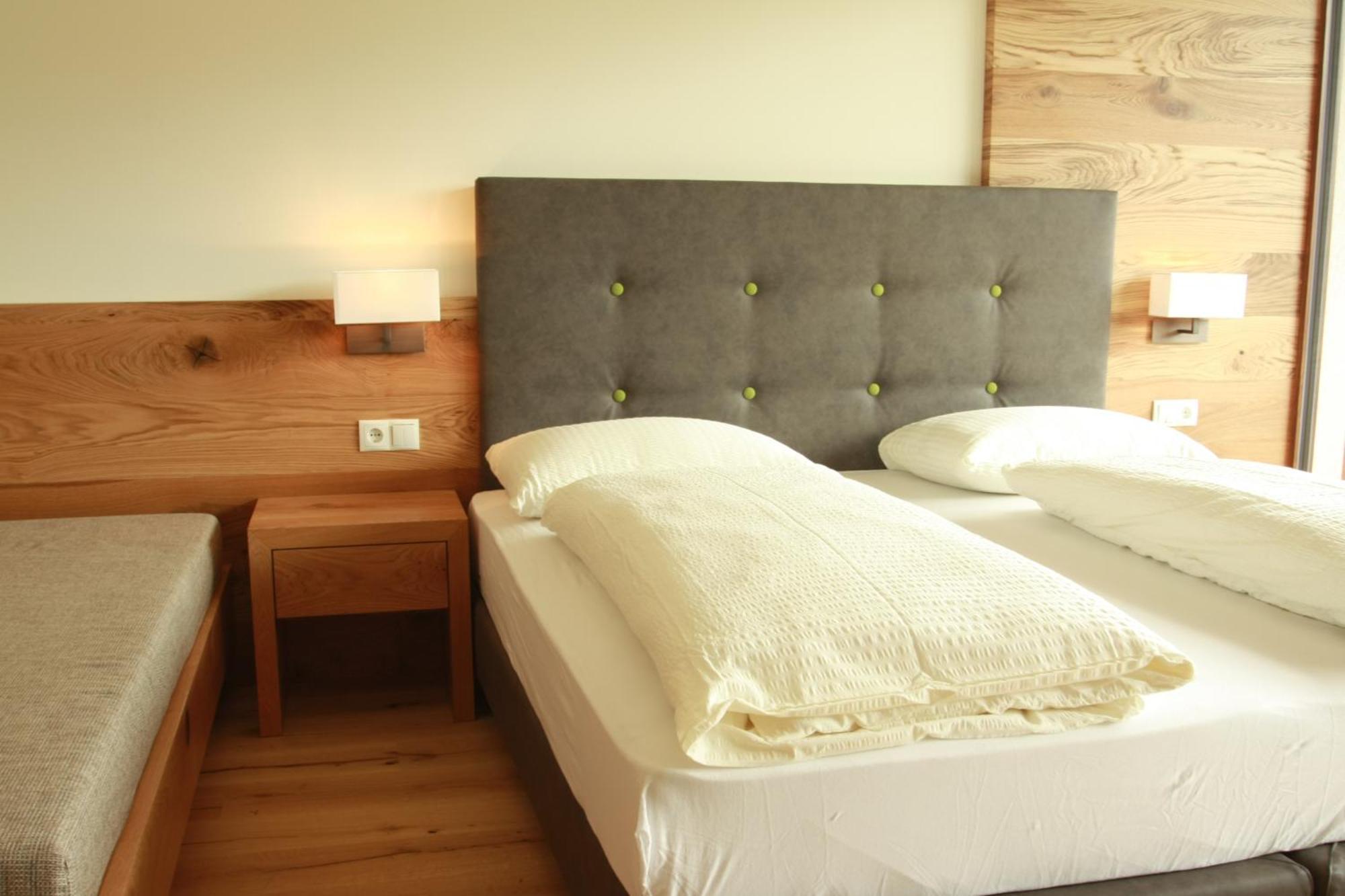 Gasthof Hotel Woehrmaurer เฟลด์ทูร์นส์ ห้อง รูปภาพ