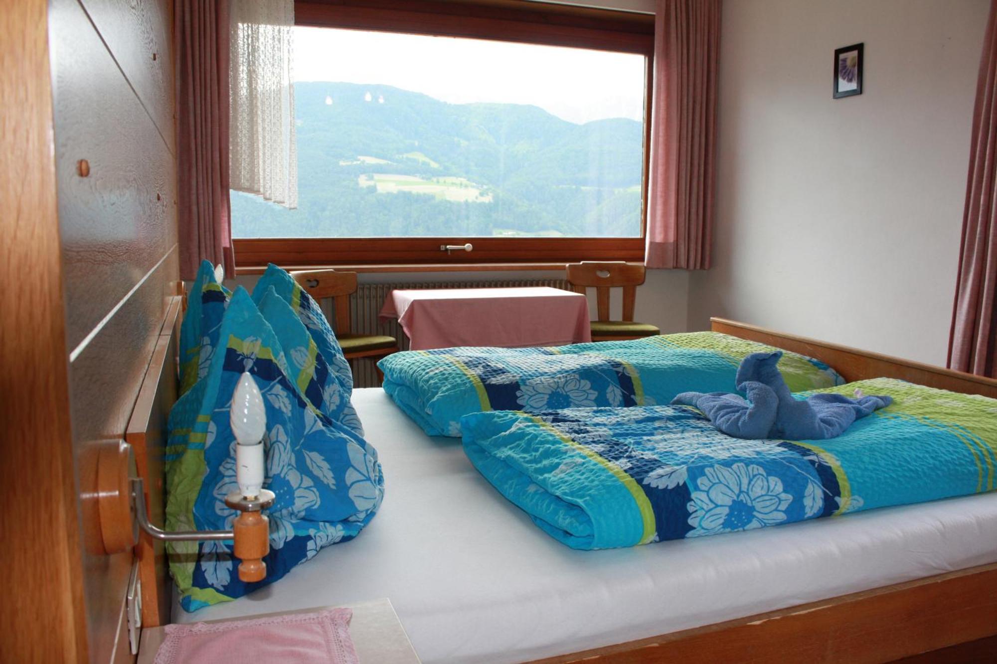Gasthof Hotel Woehrmaurer เฟลด์ทูร์นส์ ห้อง รูปภาพ