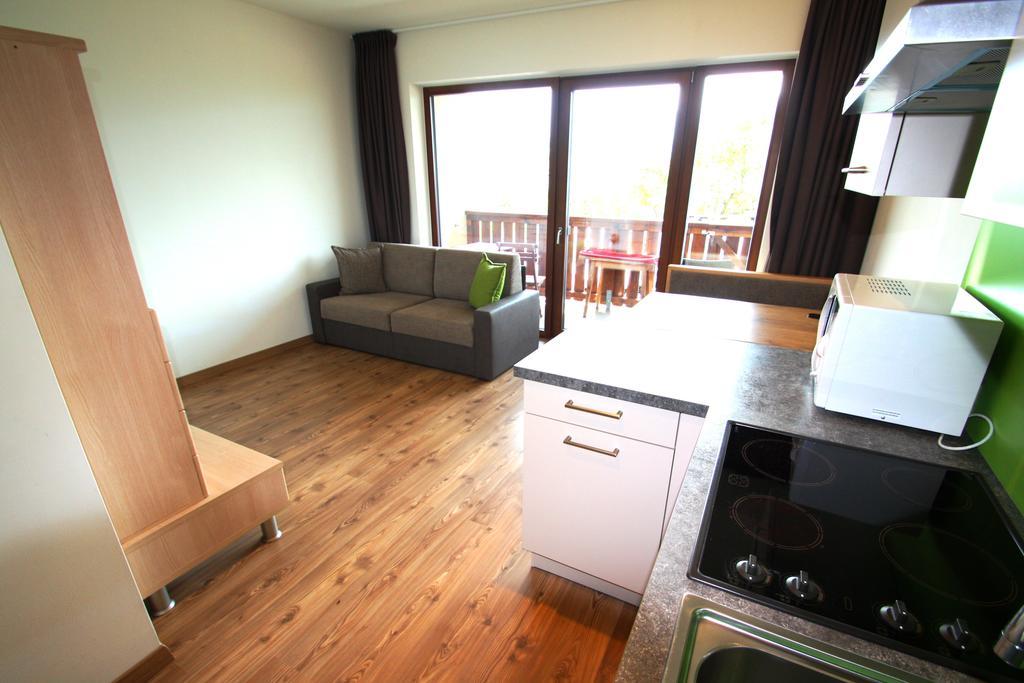 Gasthof Hotel Woehrmaurer เฟลด์ทูร์นส์ ภายนอก รูปภาพ